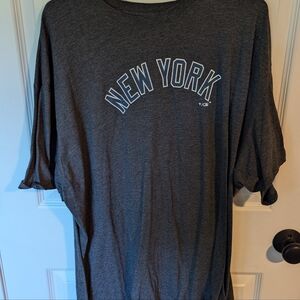 New york yankees t shirt